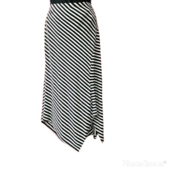 Chico’s Black & White Striped Handkerchief Hem MIDI Skirt Size 12/L - Picture 2 of 9